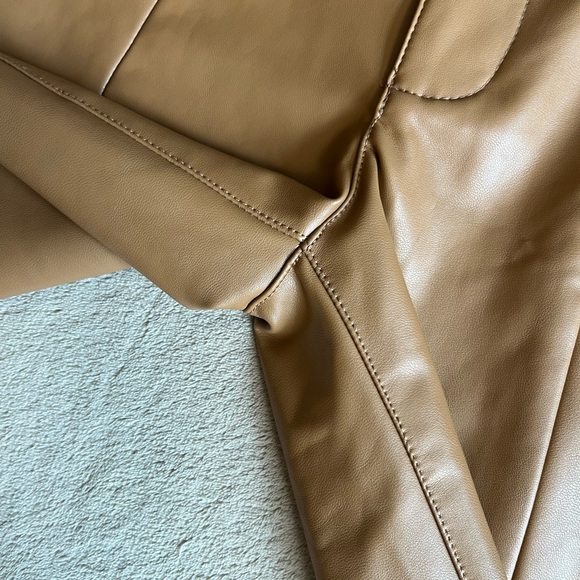 Abercrombie & Fitch The Skinny Ultra High Rise Faux Leather Pants - Picture 8 of 14